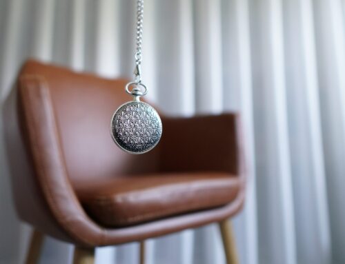 Pourquoi consulter un thérapeute en hypnose ? Traumas, Peurs, Deuil